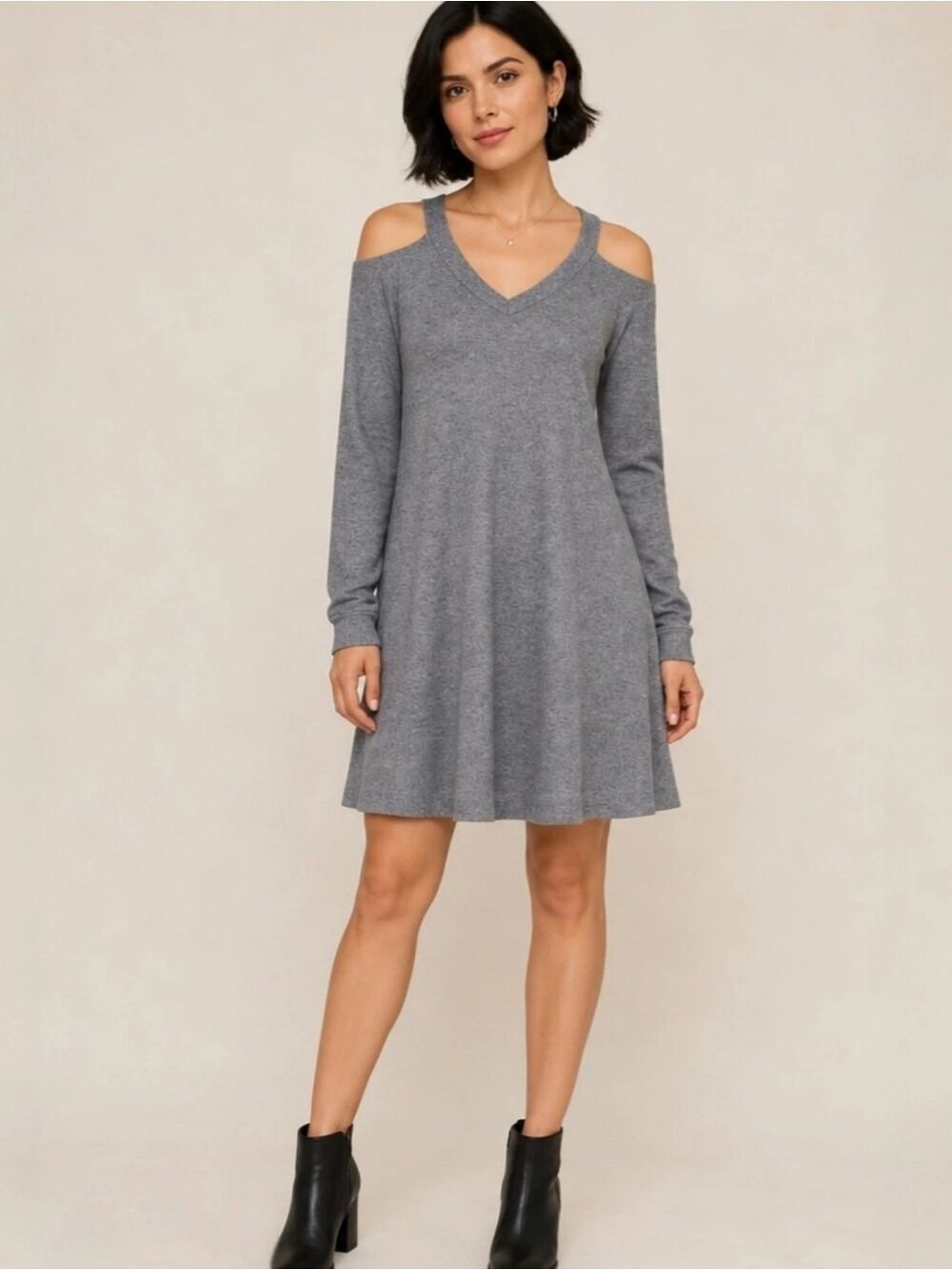 Everly (Nordstrom) Heather Gray Cold Shoulder Swing Dress – Size Small